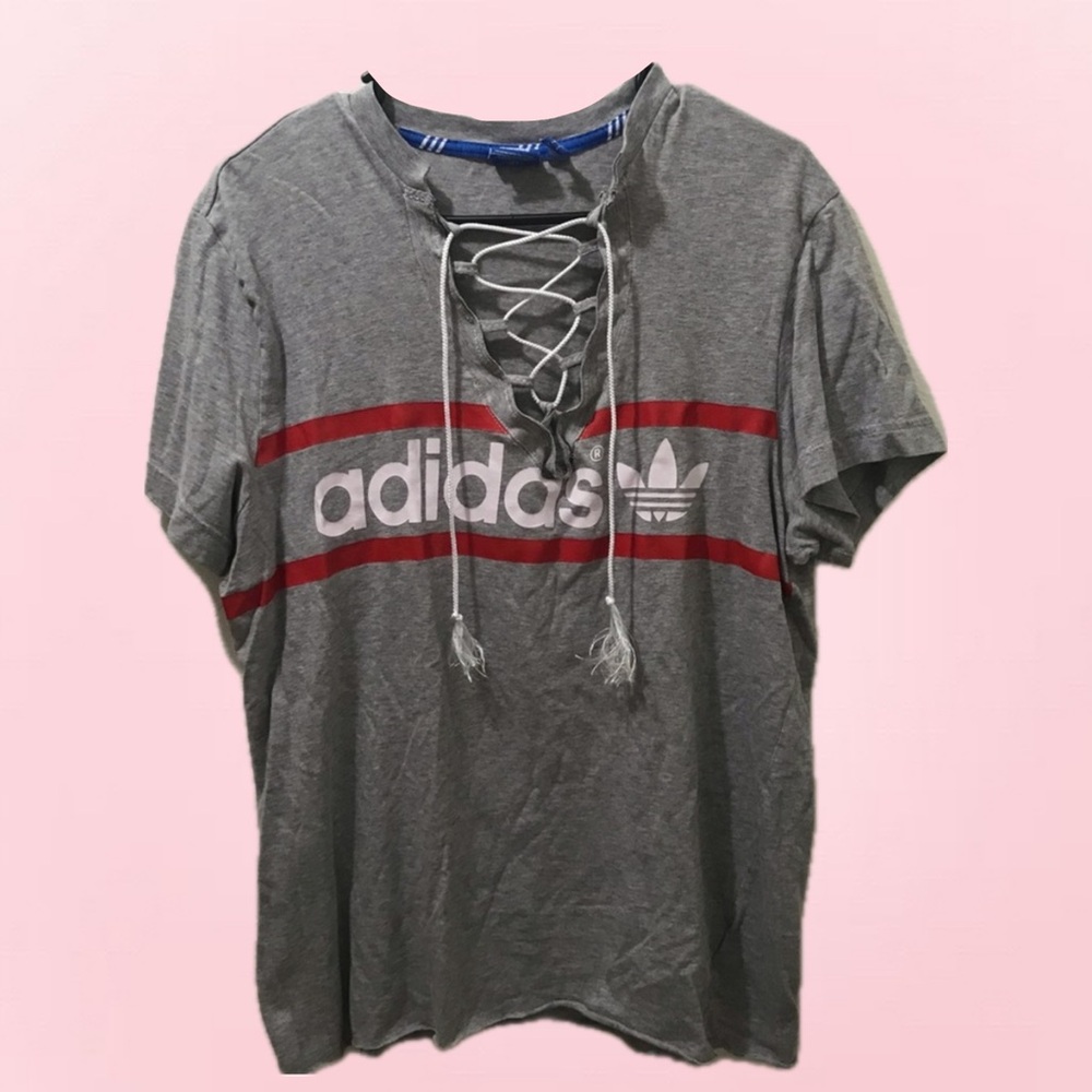 Tie-Up T-Shirt.